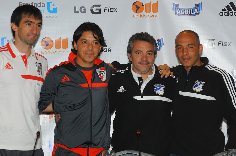 Juan Manuel Lillo y Mayer Candelo junto a Marcelo Barovero y Marcelo Gallardo