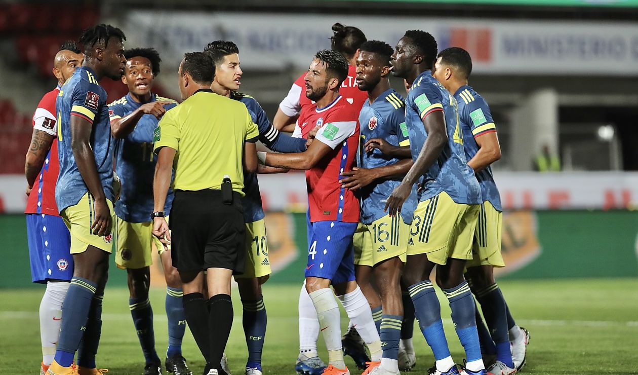 Conmebol publica audios del VAR en el Chile - Colombia | Antena 2