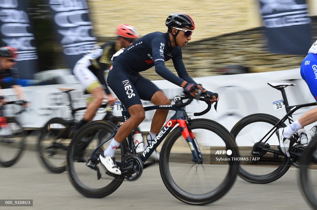 Egan Bernal Se Perderia El Giro De Italia Por Los Dolores De Espalda Antena 2