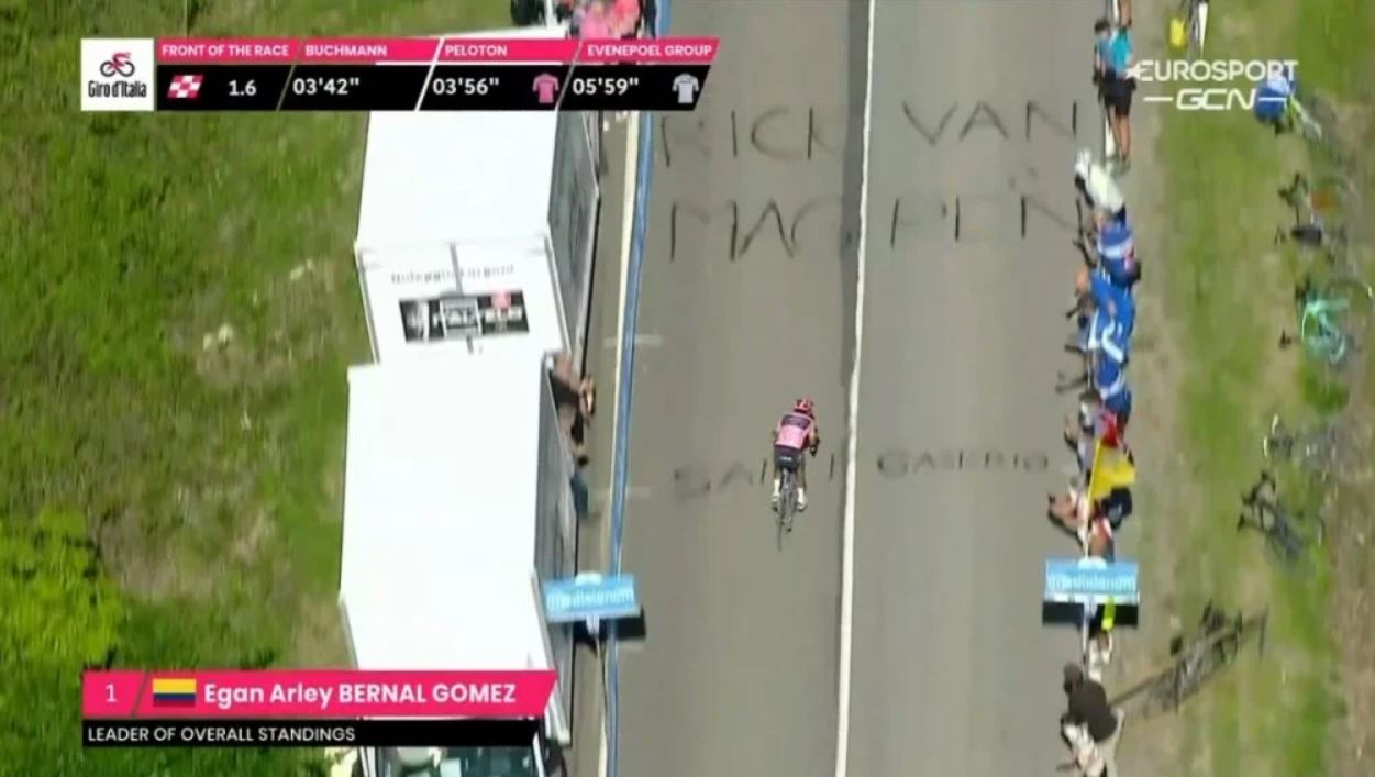 Egan Bernal, ataque Giro de Italia, etapa 11