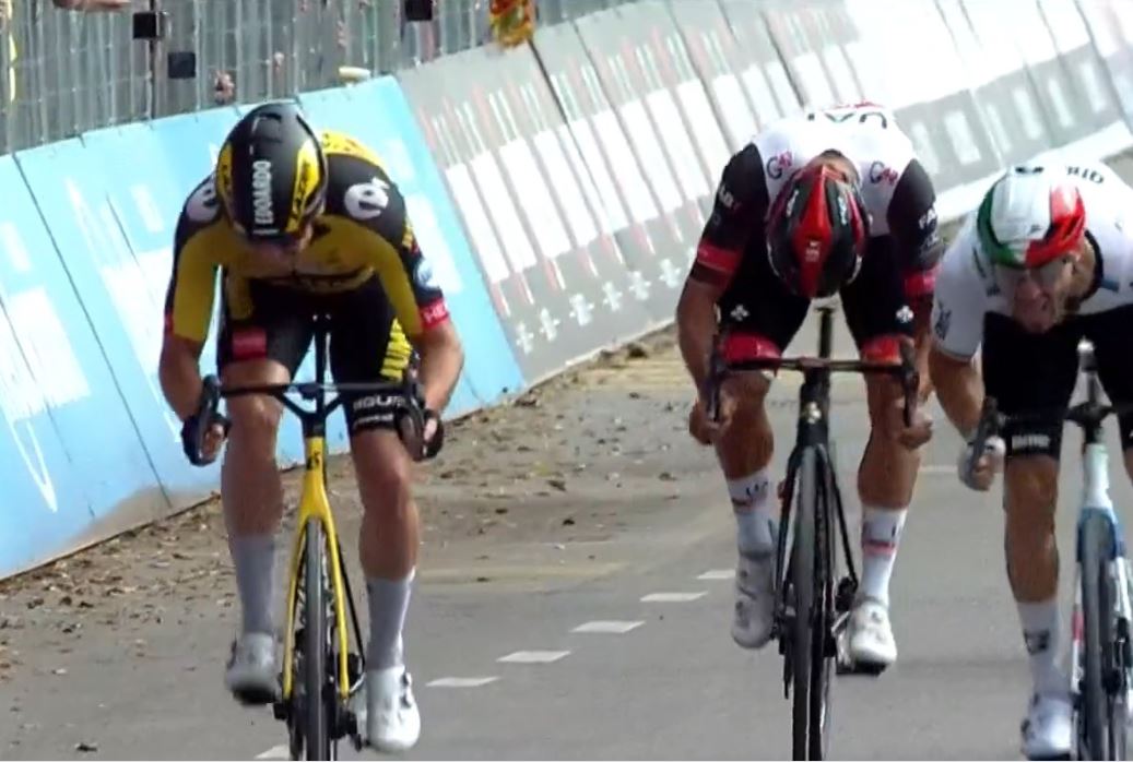 Fernando Gaviria sin sillín
