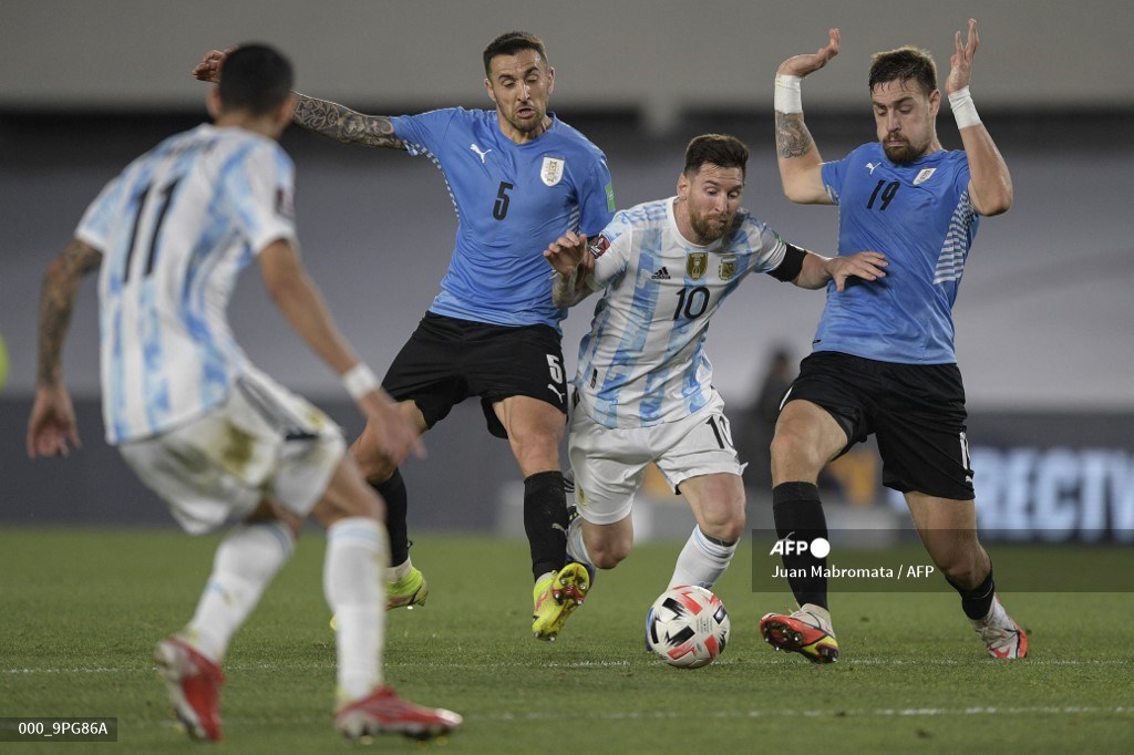 EN VIVO 🔴 ARGENTINA vs URUGUAY