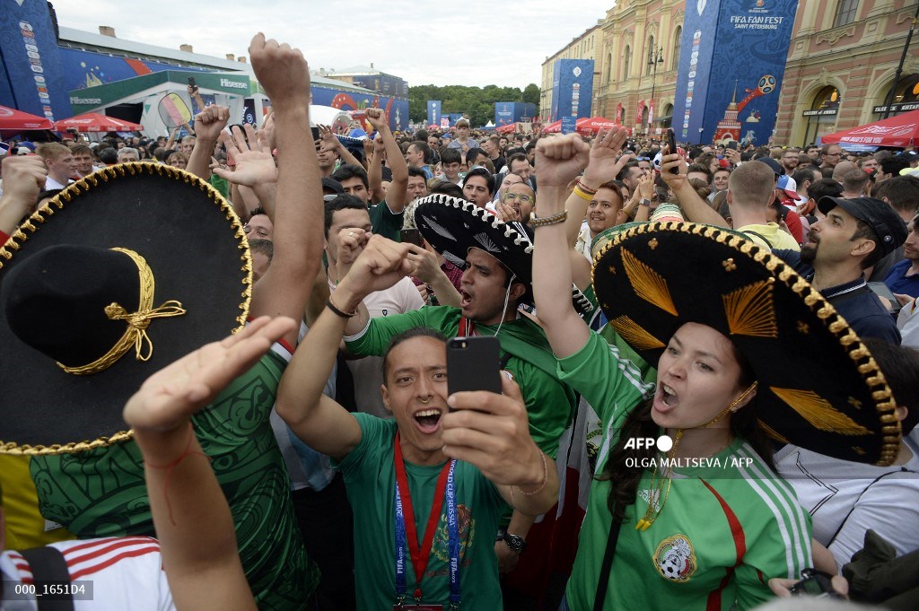 Fans mexicanos durante el mundial de Rusia 2018.