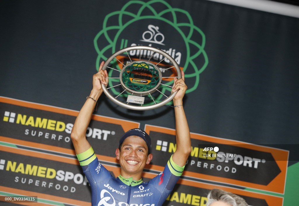 Esteban Chaves, campeón del Giro de Lombardía 2016