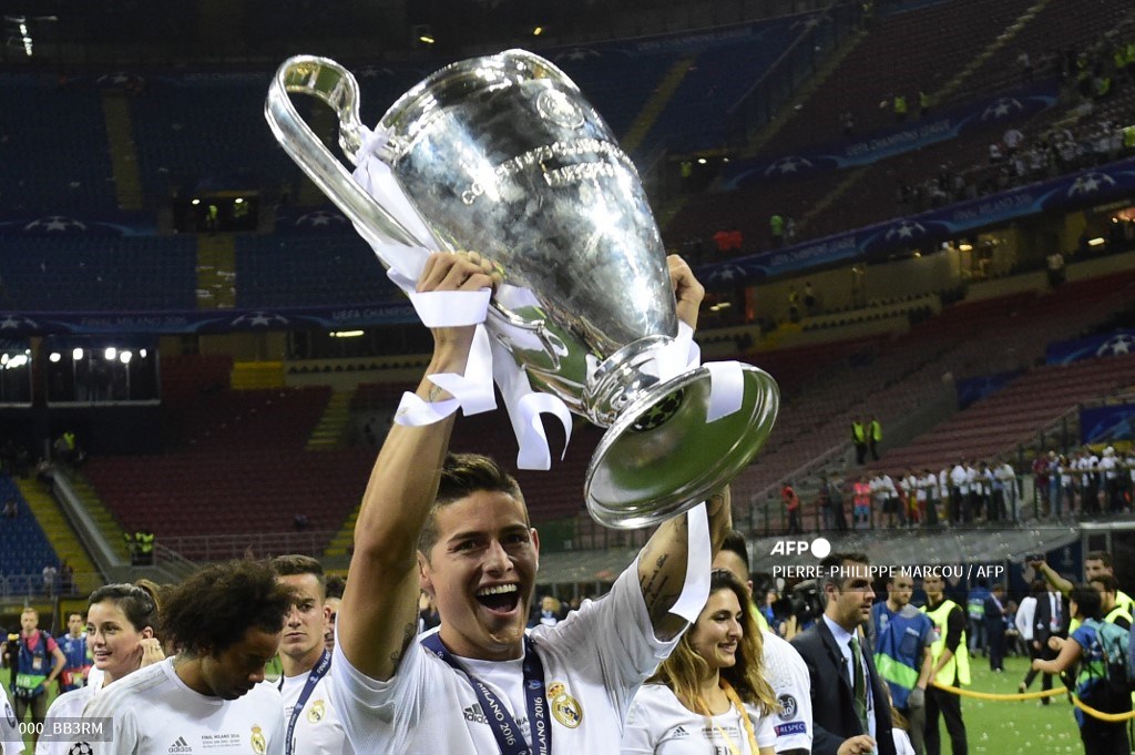 James Rodríguez celebra su título de Champions League con Real Madrid, temporada 2015-2016.