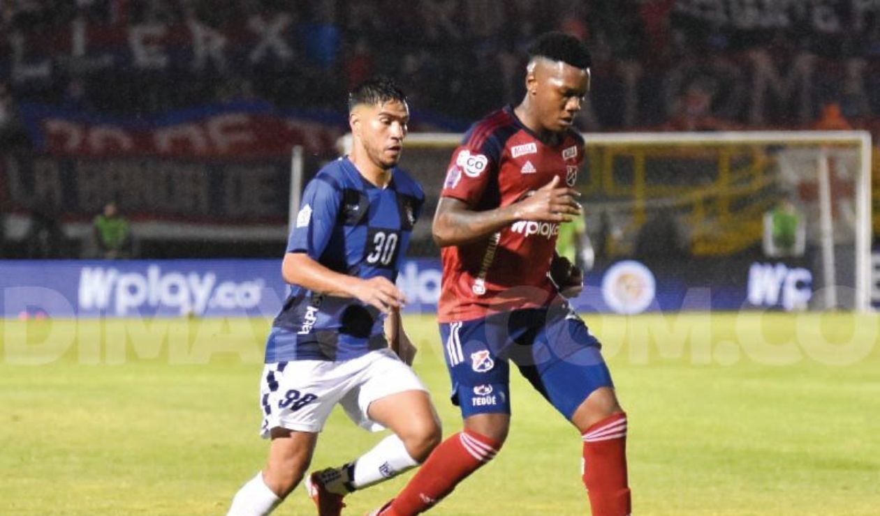 Independiente Medellín 1-1 Boyacá Chicó  18' Mosquera (og) to IM; 40' F.  Lozano (BC) : r/soccer