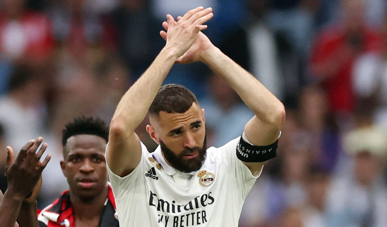 Video De Despedida De Los Hinchas De Real Madrid A Karim Benzema | Antena 2