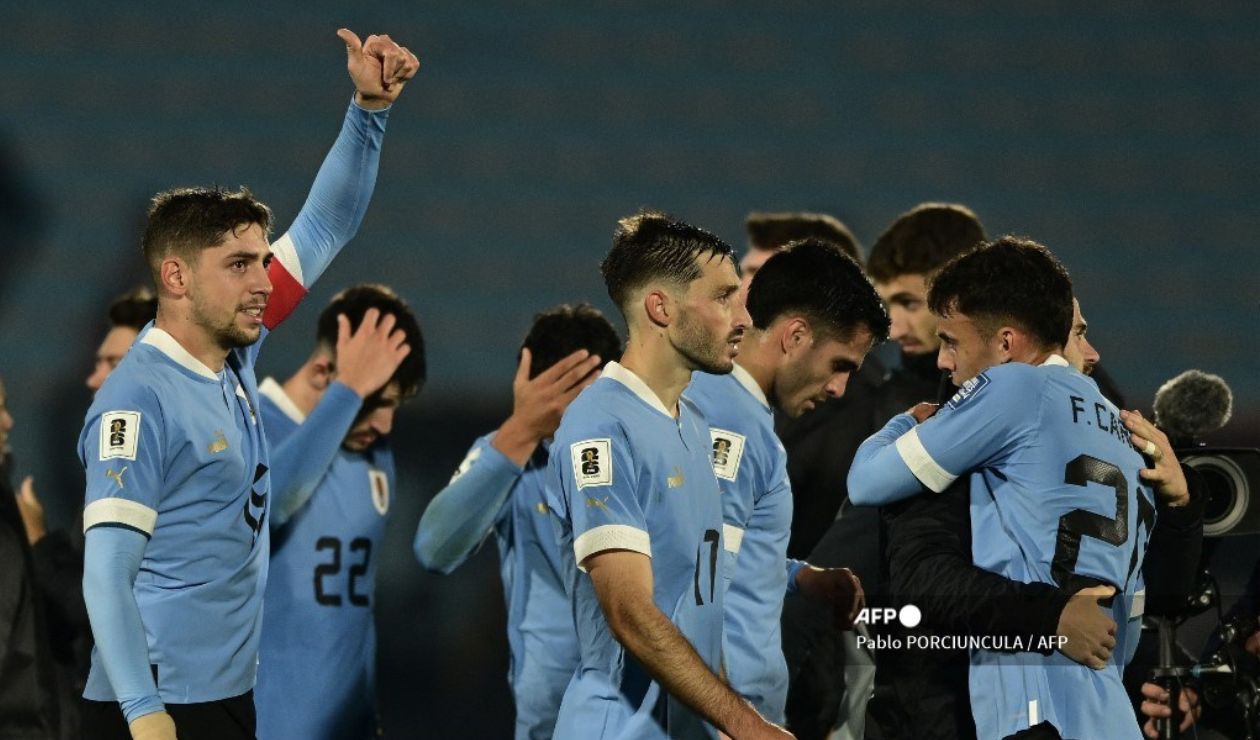 Luis Suárez vuelve a la selección uruguaya - Está pasando