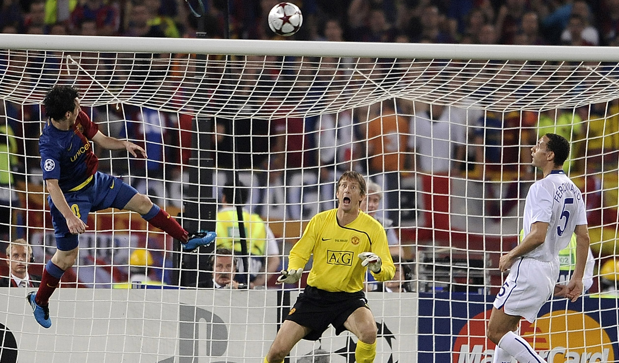 Messi marcando el segundo gol ante el Manchester - Champions 2009
