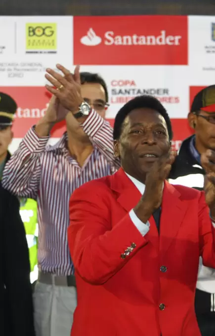Pelé en su última visita al estadio El Campín