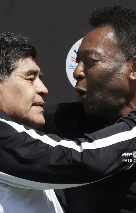 Pelé - Maradona Pelé y Maradona nunca desaprovecharon la oportunidad de criticar al otro