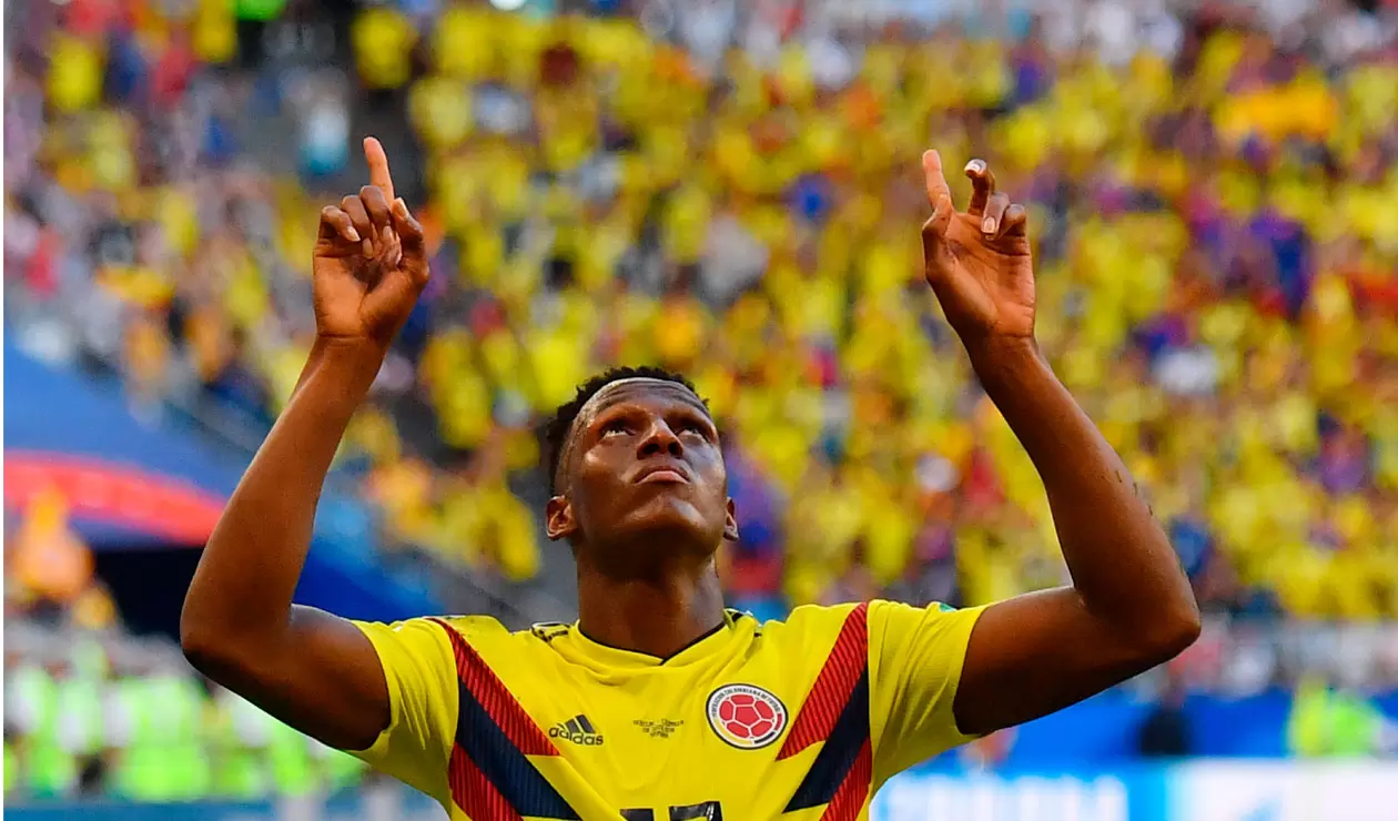 Yerry Mina celebra el gol que marcó con Colombia ante Senegal