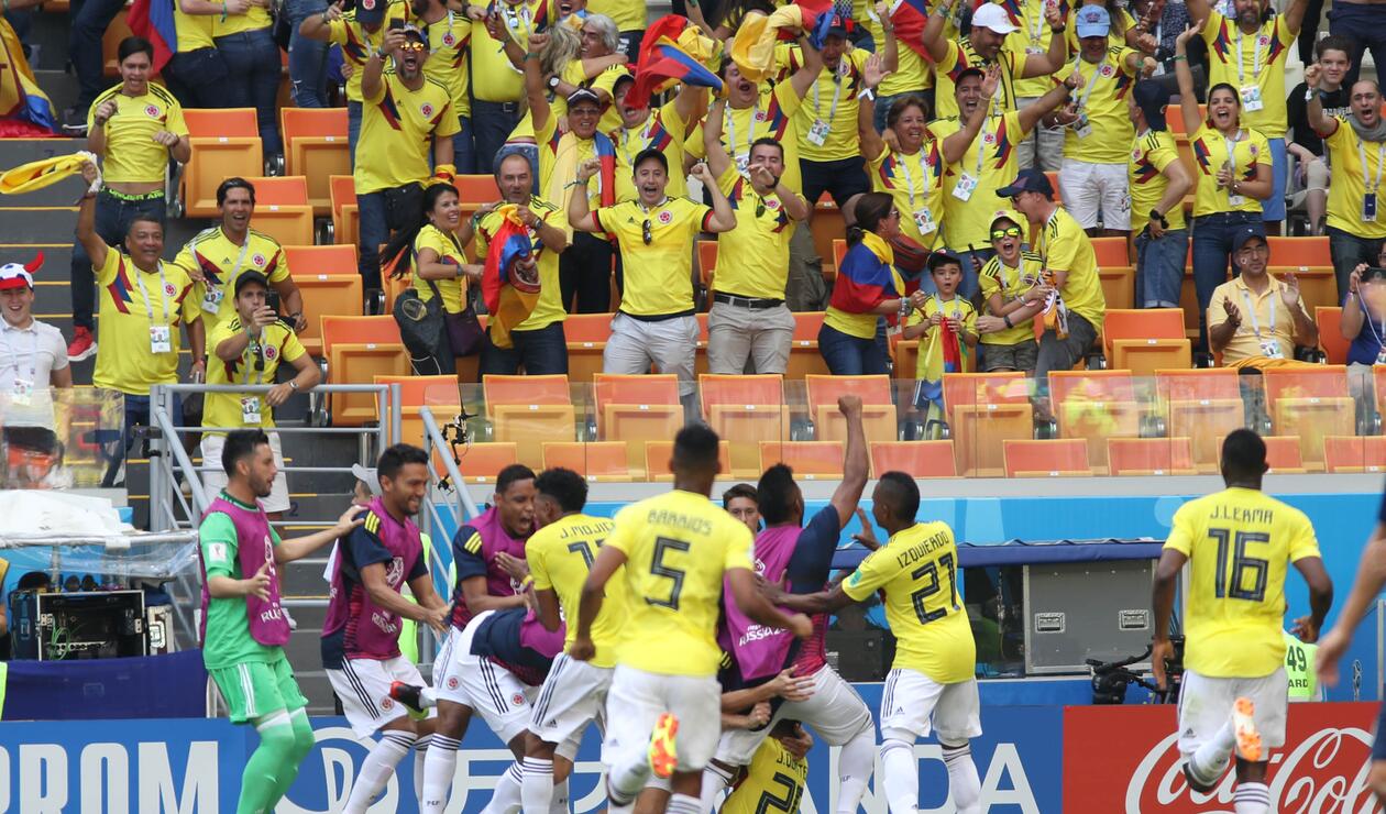 Celebración del gol de Colombia ante Japón