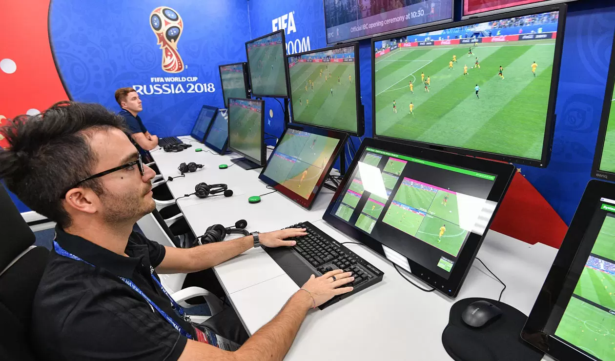Sala de operaciones del VAR en la Copa Mundo Rusia 2018 