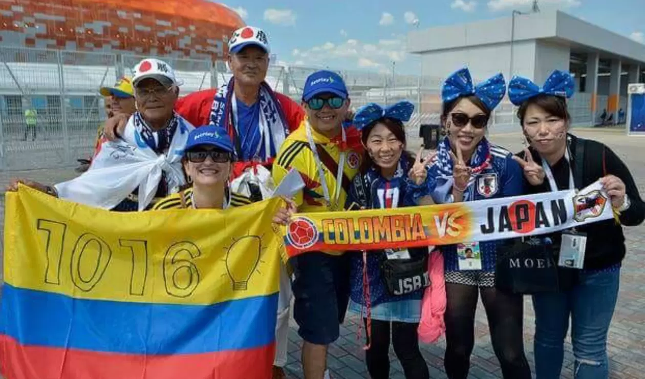 Aficionados de Colombia y Japón compartieron en Saransk 