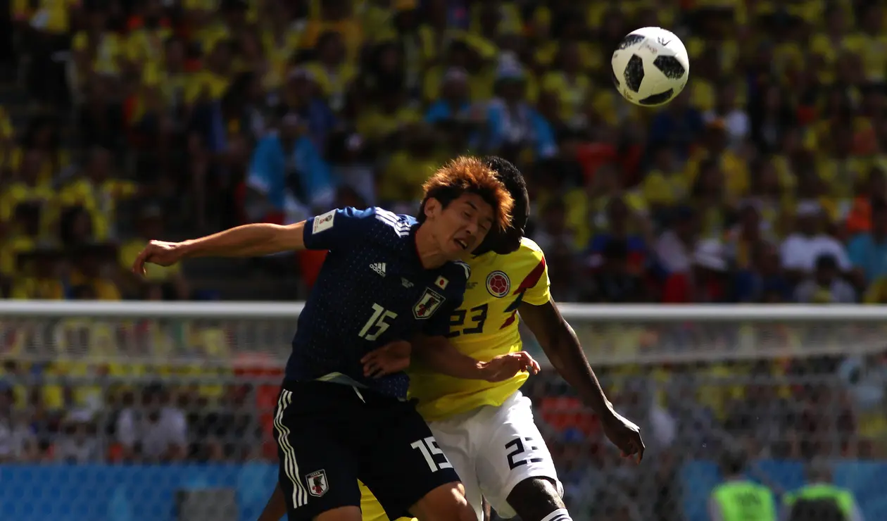 Momento en el que la Selección ya iba perdiendo el partido e intentaba luchar la pelota