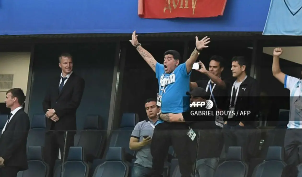 De manera insólita se comportó Diego Maradona en el partido entre Argentina y Nigeria