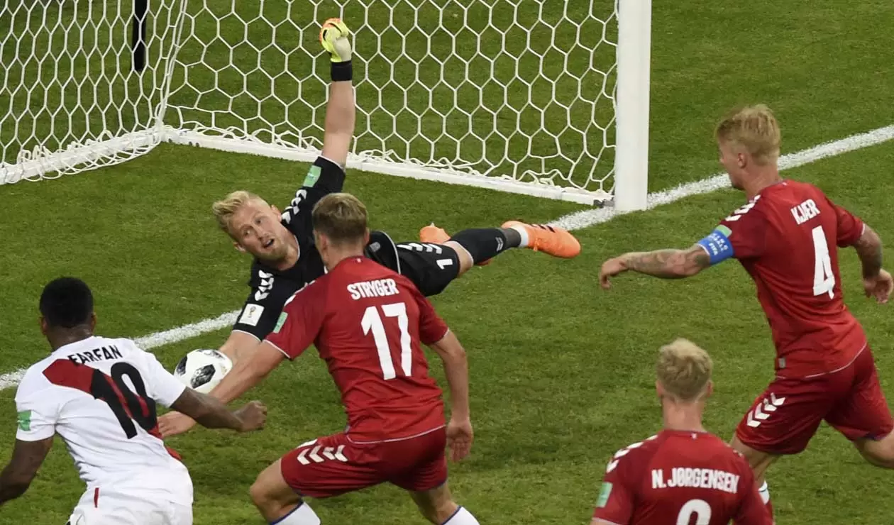 Kasper Schmeichel, la gran figura de la victoria danesa ante Perú