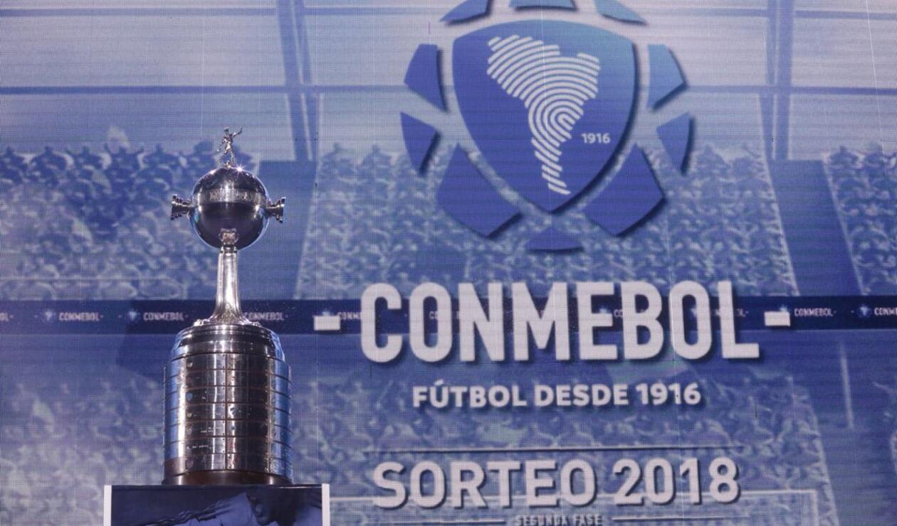 El trofeo de la Copa Libertadores
