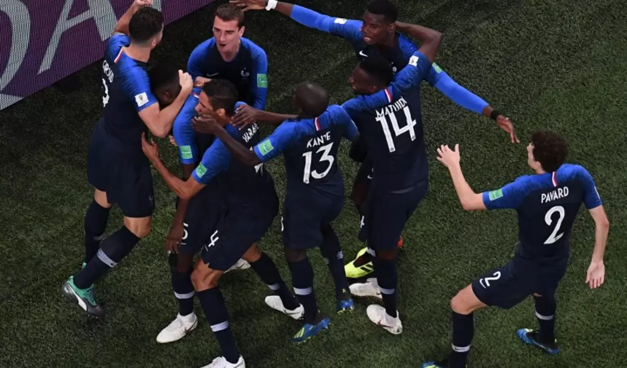 Francia celebrando el gol ante Bélgica que los clasificó a la final de Rusia-2018.