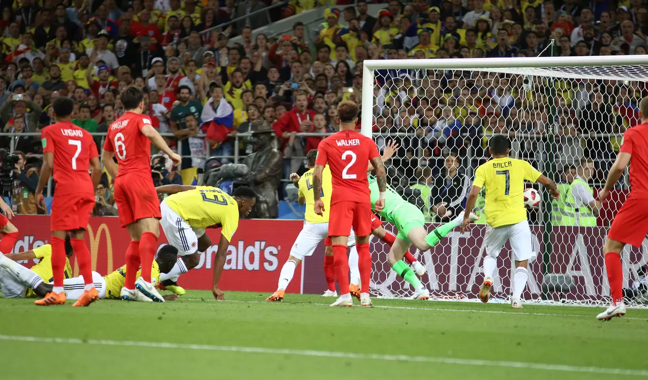 Gol Yerry Mina Colombia Inglaterra Rusia 2018 2
