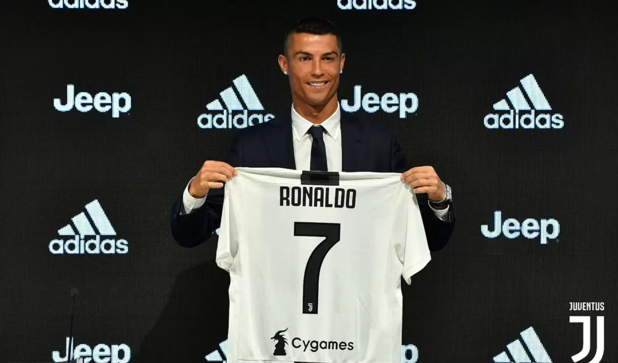 Cristiano Ronaldo en su presentación con la Juventus de Turín