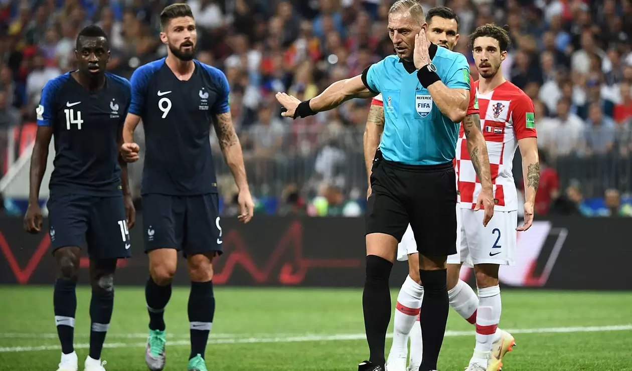 Árbitro en la final Franca vs Croacia