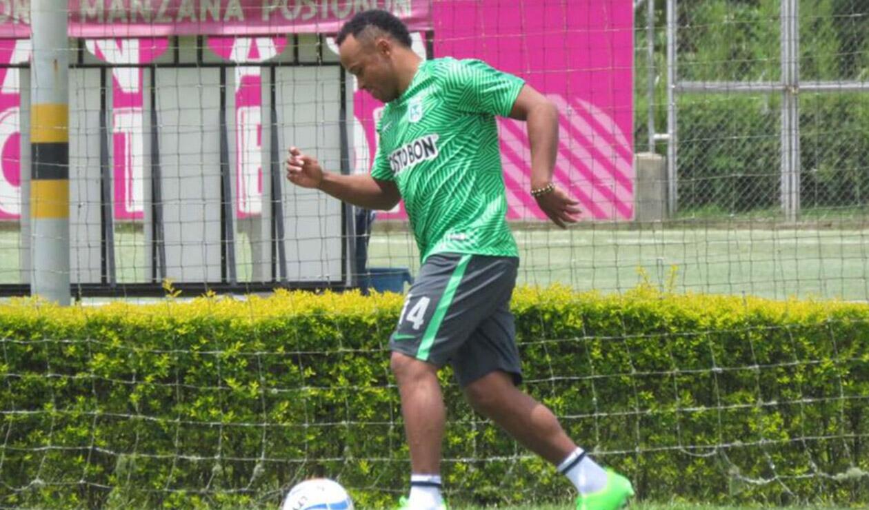 Camilo Zúñiga entrenando con Atlético Nacional