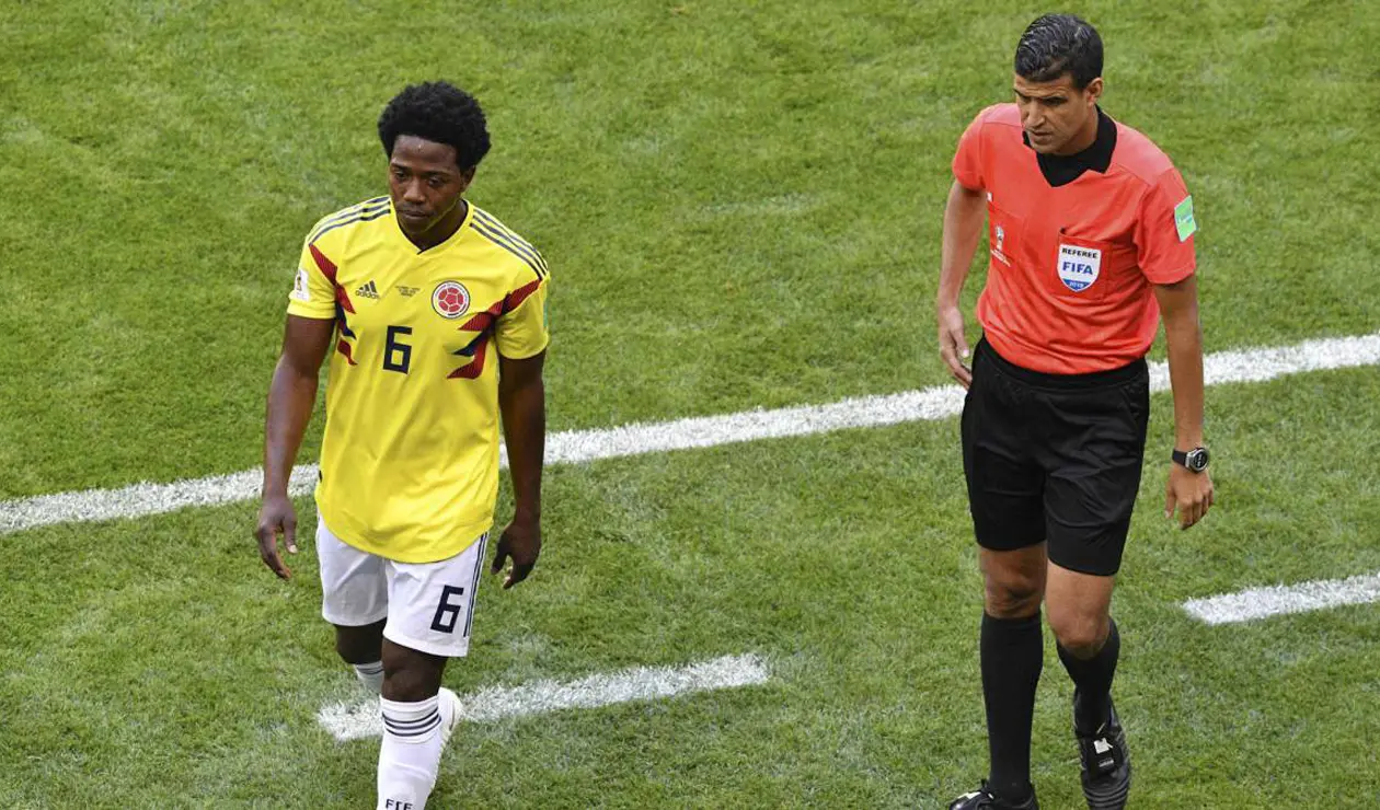 Carlos Sánchez, expulsado ante Japón