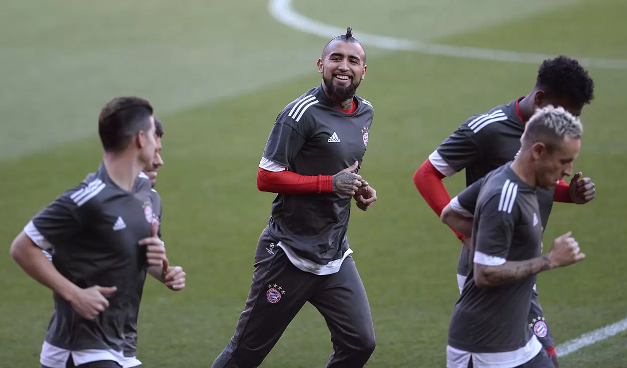 Arturo Vidal en una cesión de entrenamiento con el Bayern Múnich 