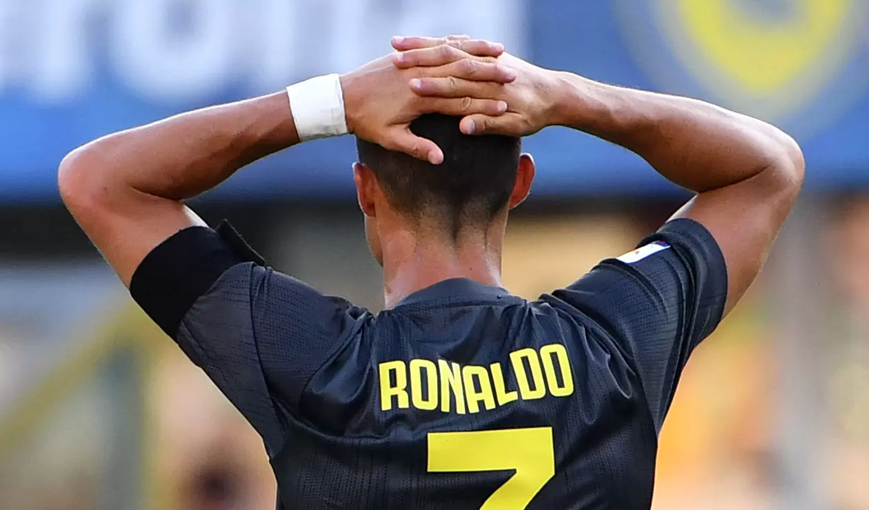Cristiano Ronaldo debutando oficialmente con la Juventus en la primera fecha del Calcio