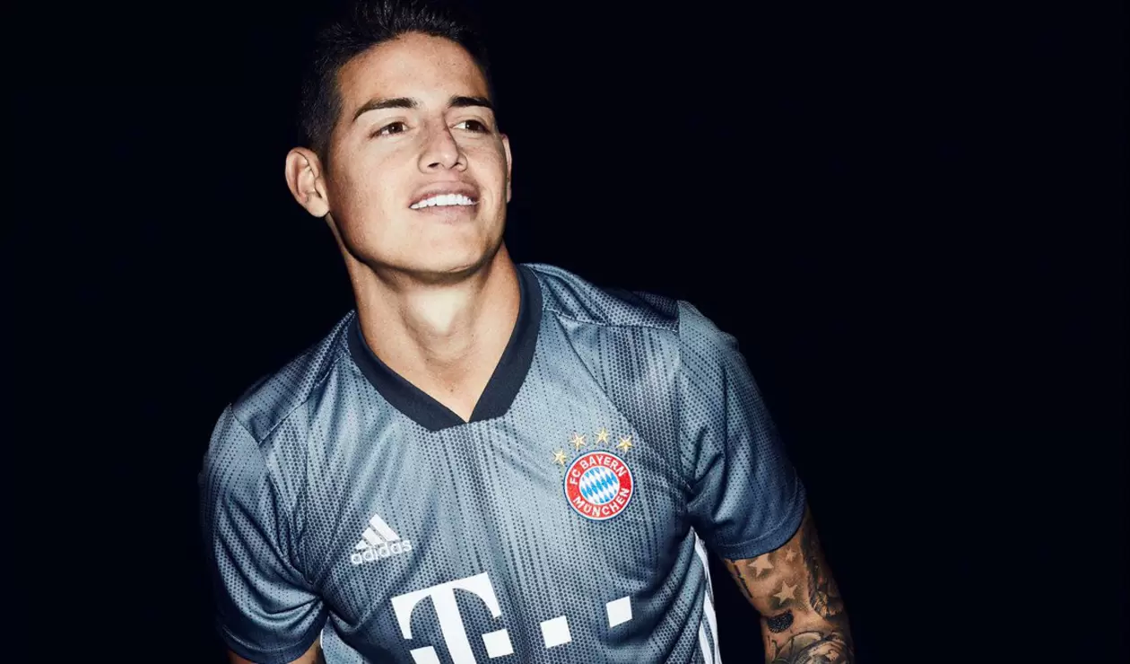 James Rodríguez modela la nueva indumentaria del Bayern para la UCL 2018-2019