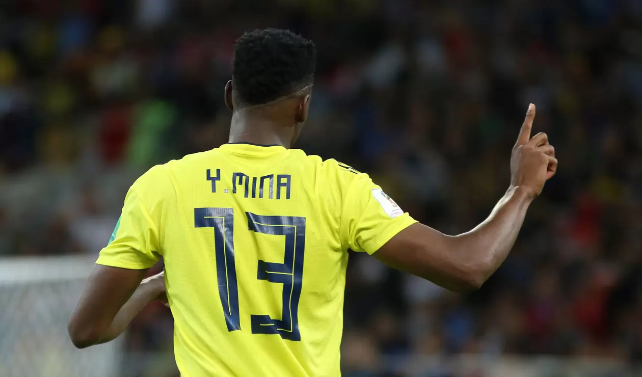 Yerry Mina celebrando el gol con la Selección Colombia ante Inglaterra en el Mundial