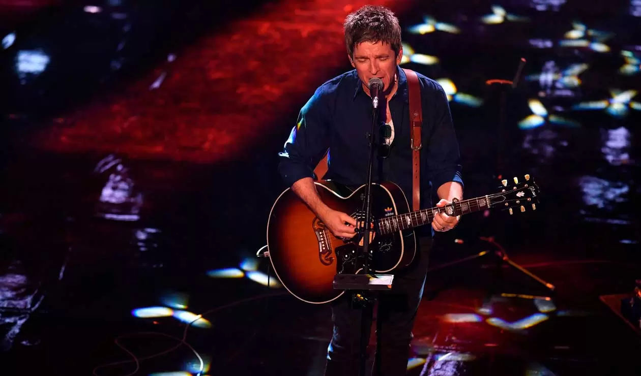 El cantante británico Noel Gallagher animó el show principal en la la gala de los premios The Best organizada por la FIFA 