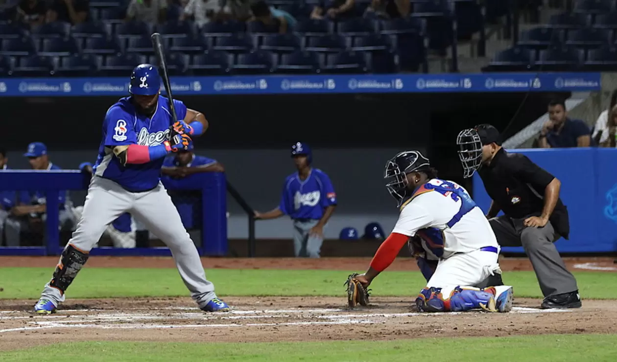 La escuadra más poderoso del beisbol dominicano se impuso en el segundo partido de la llave