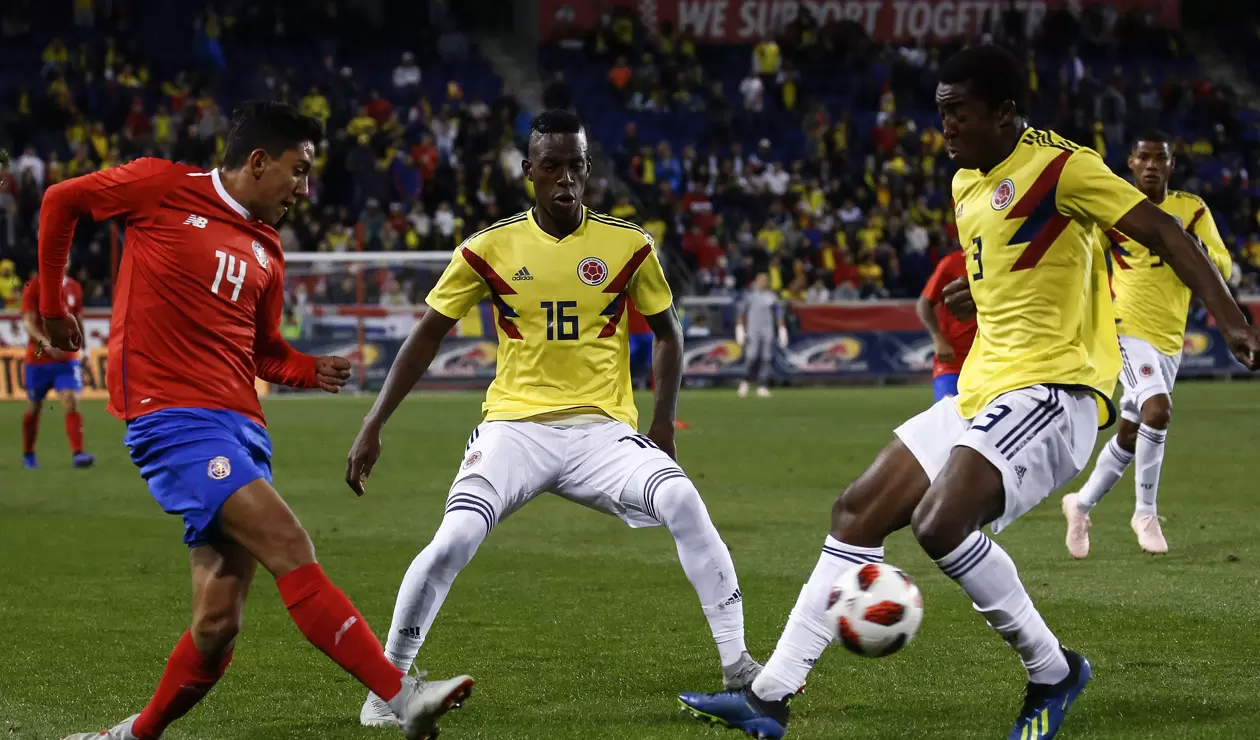 Jugadores de Colombia en partido ante Costa Rica