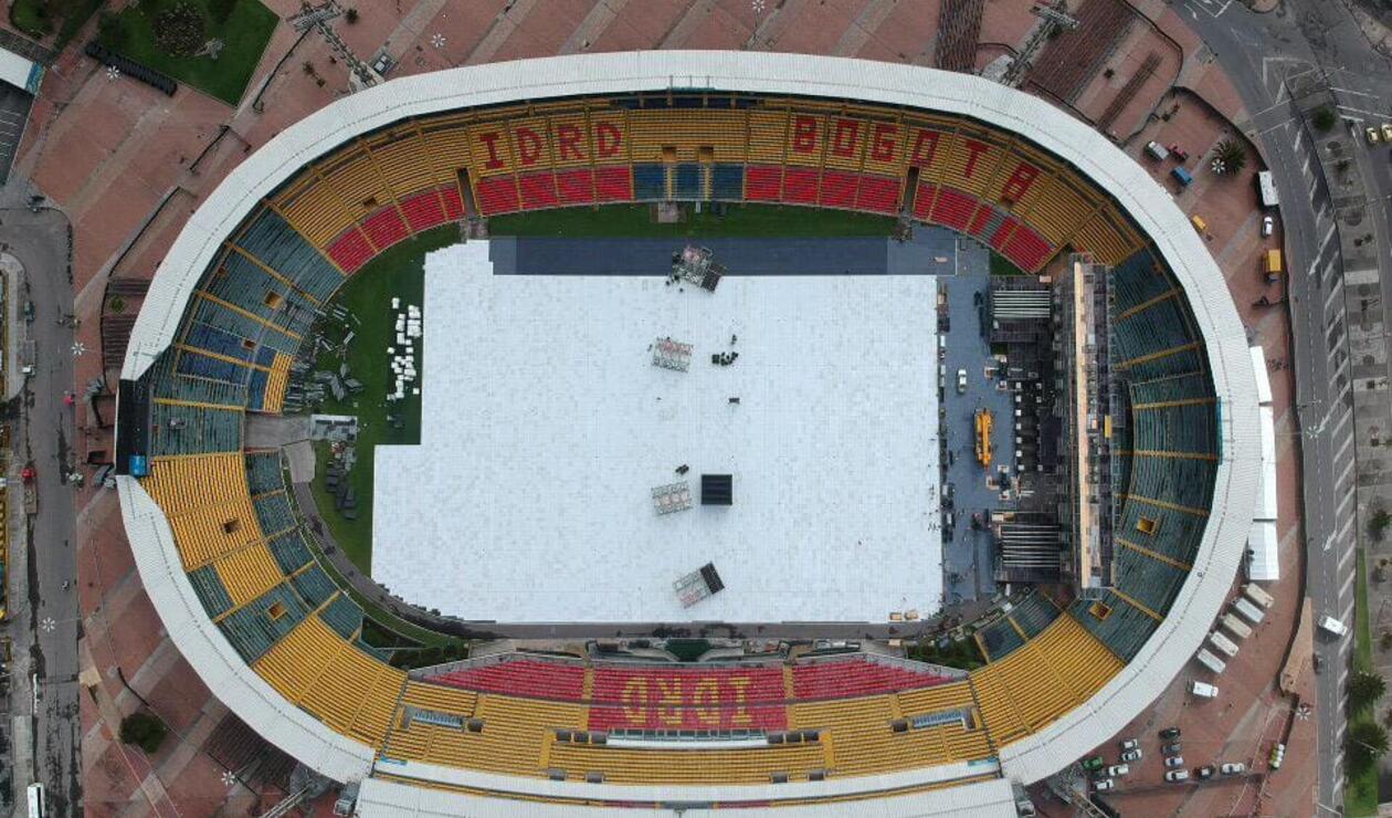 Montaje del concierto de Roger Waters en El Campín de Bogotá