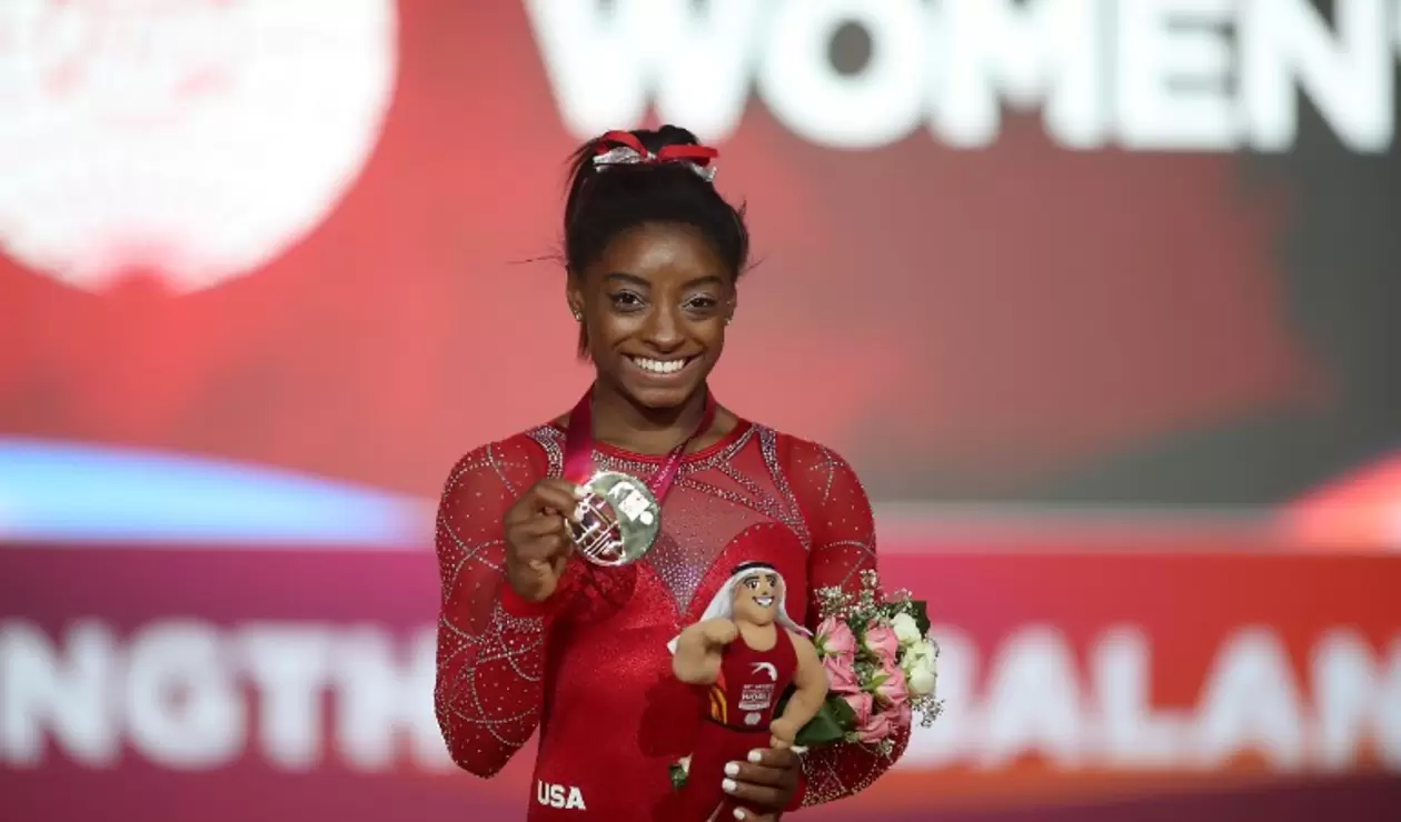Simone Biles se llevó cuatro medallas de oro en los mundiales de Qatar 
