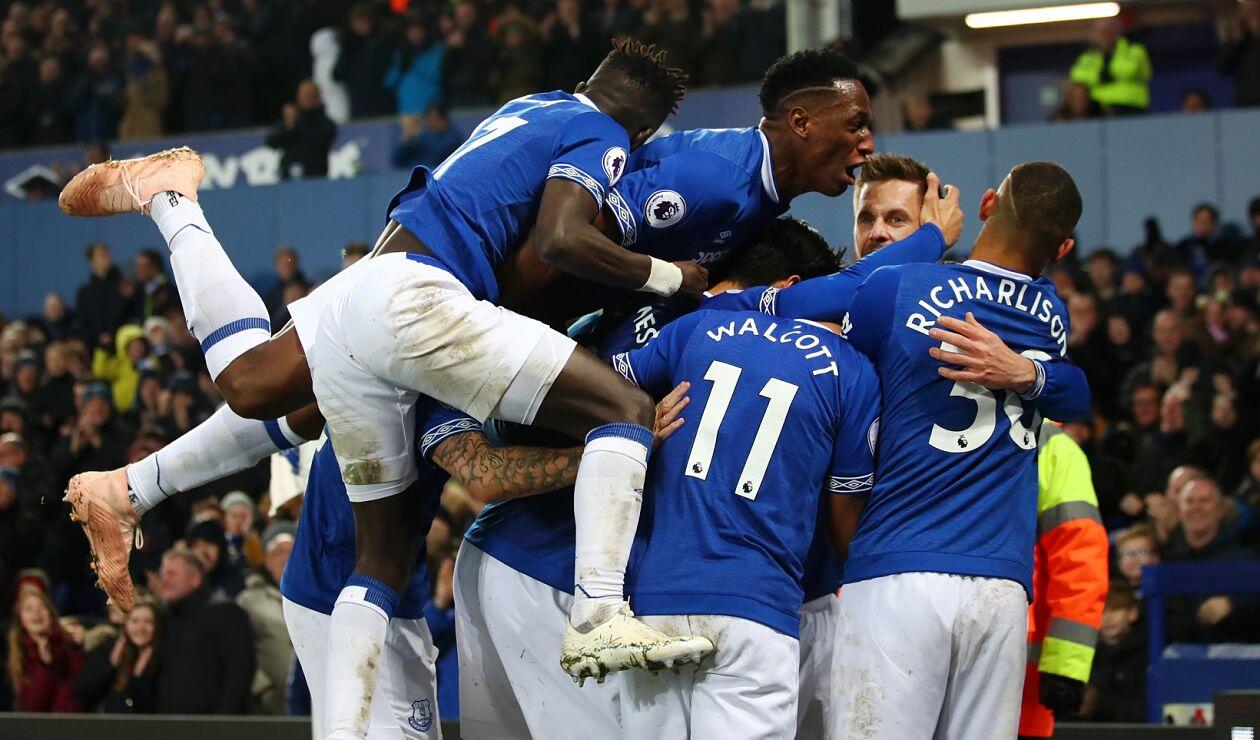 Yerry Mina acumula siete partidos en línea como titular con el Everton