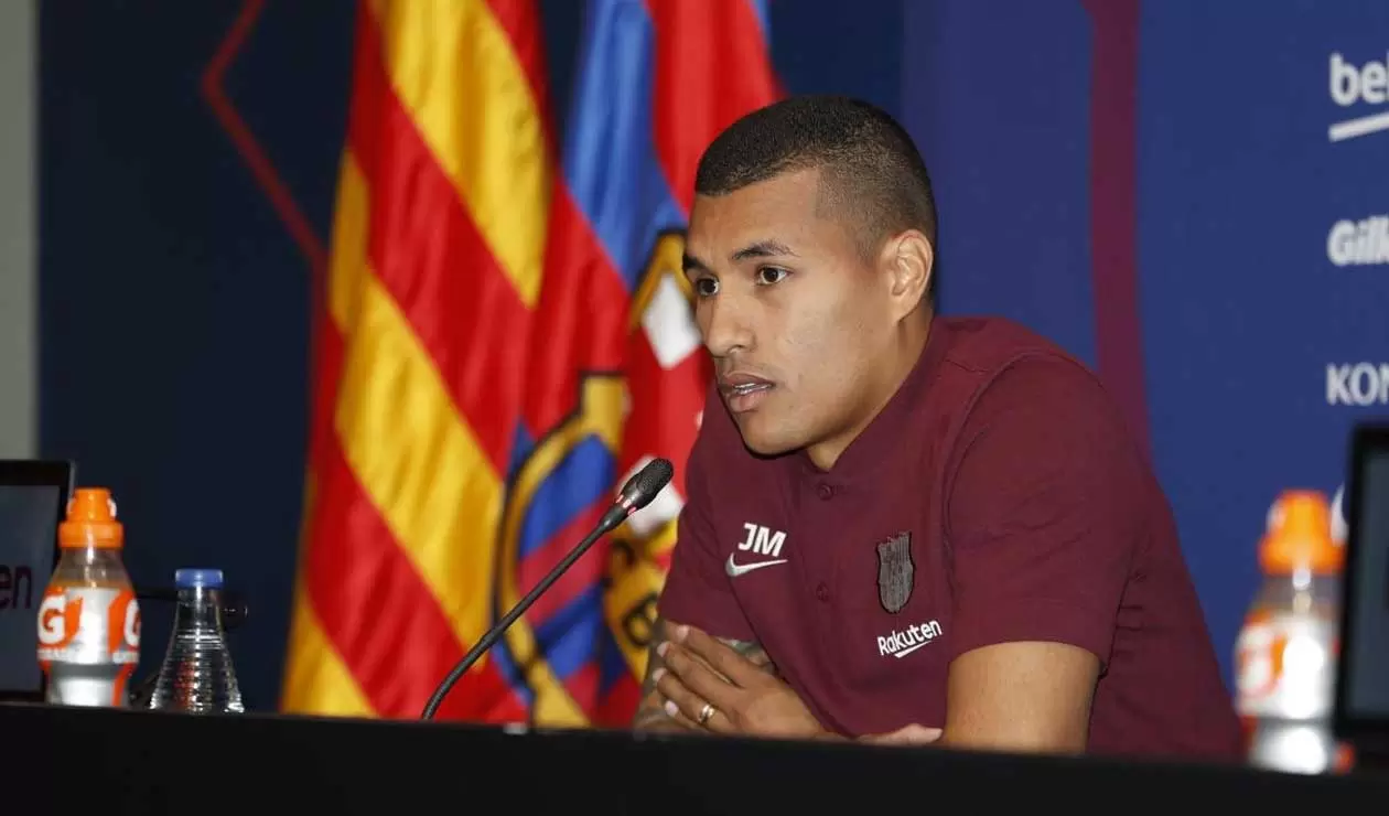 Murillo en rueda de prensa tras su llegada al Barcelona