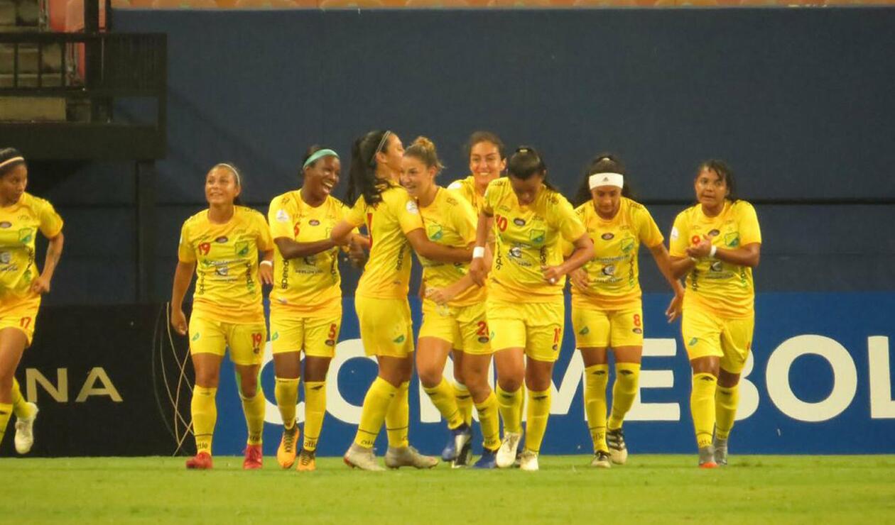 Jugadoras del Huila femenino en la Copa Libertadores