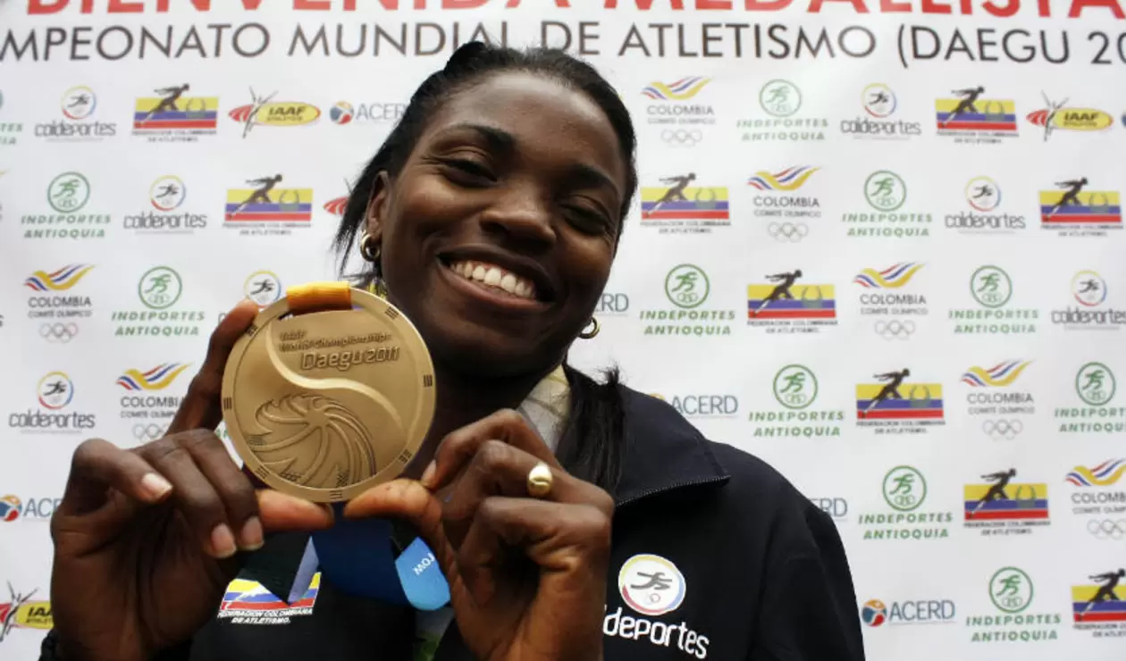 Caterine Ibargüen medalla de bronce mundial de atletismo 2011