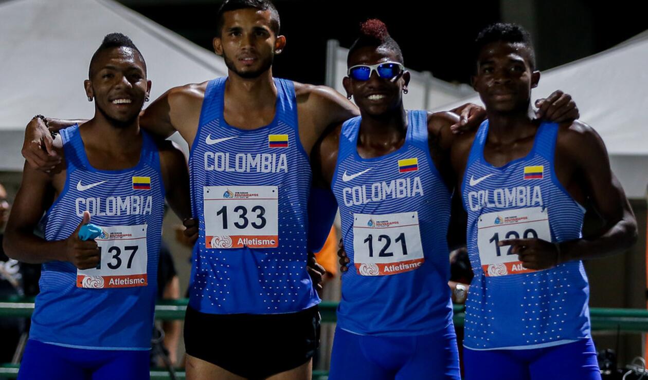 Equipo colombiano de la posta 4x100 - Bolivarianos 2017