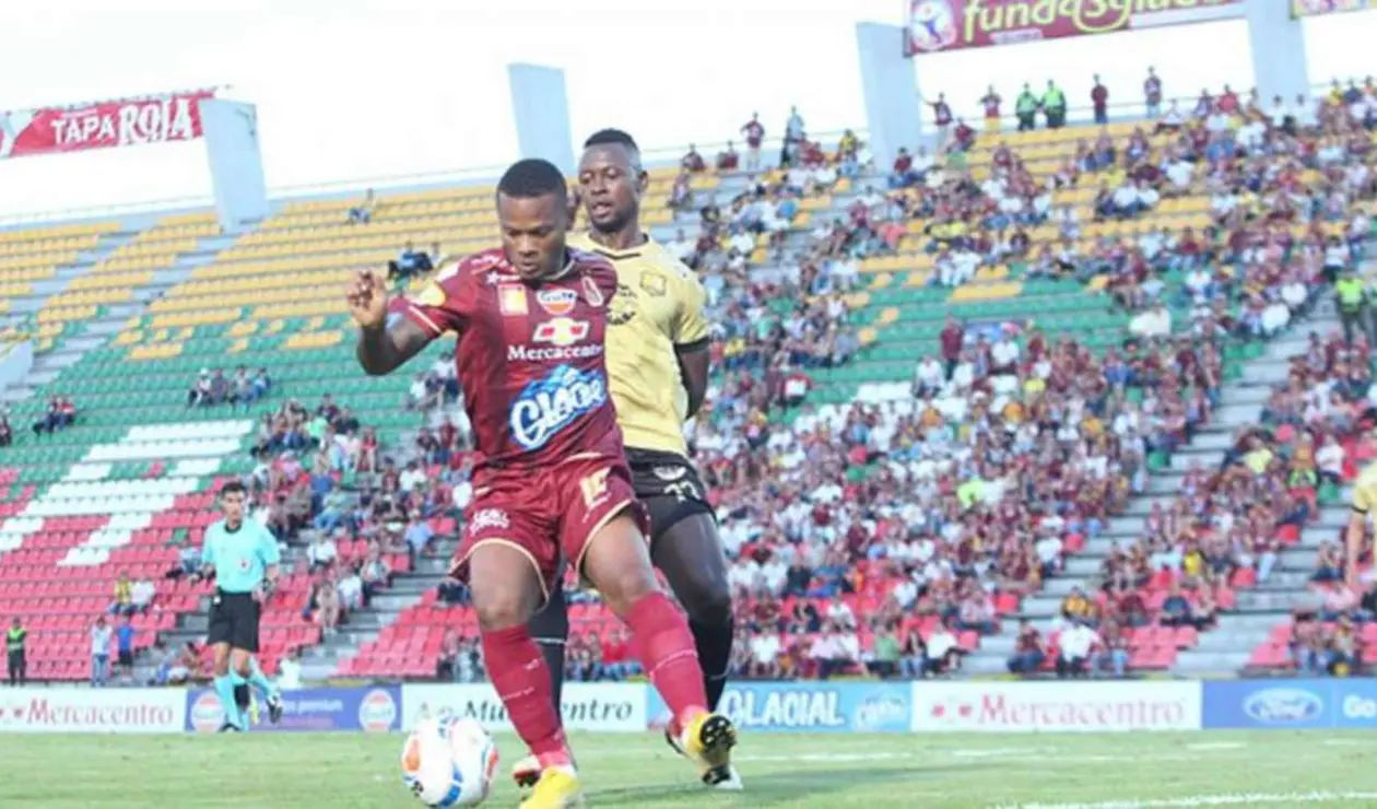 Andres Ramiro 'Manga' Escobar, atacante colombiano