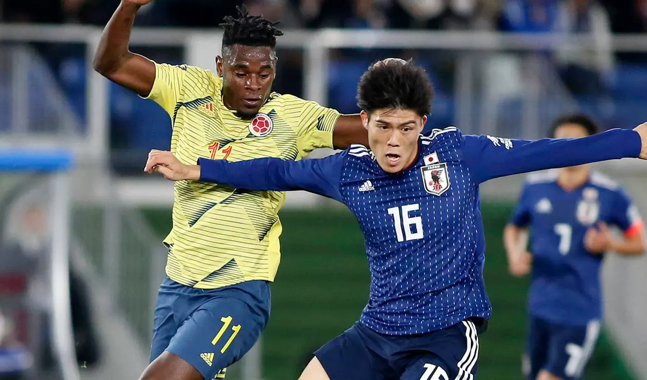 Duván Zapata ingresó en el segundo tiempo del partido de Colombia ante Japón