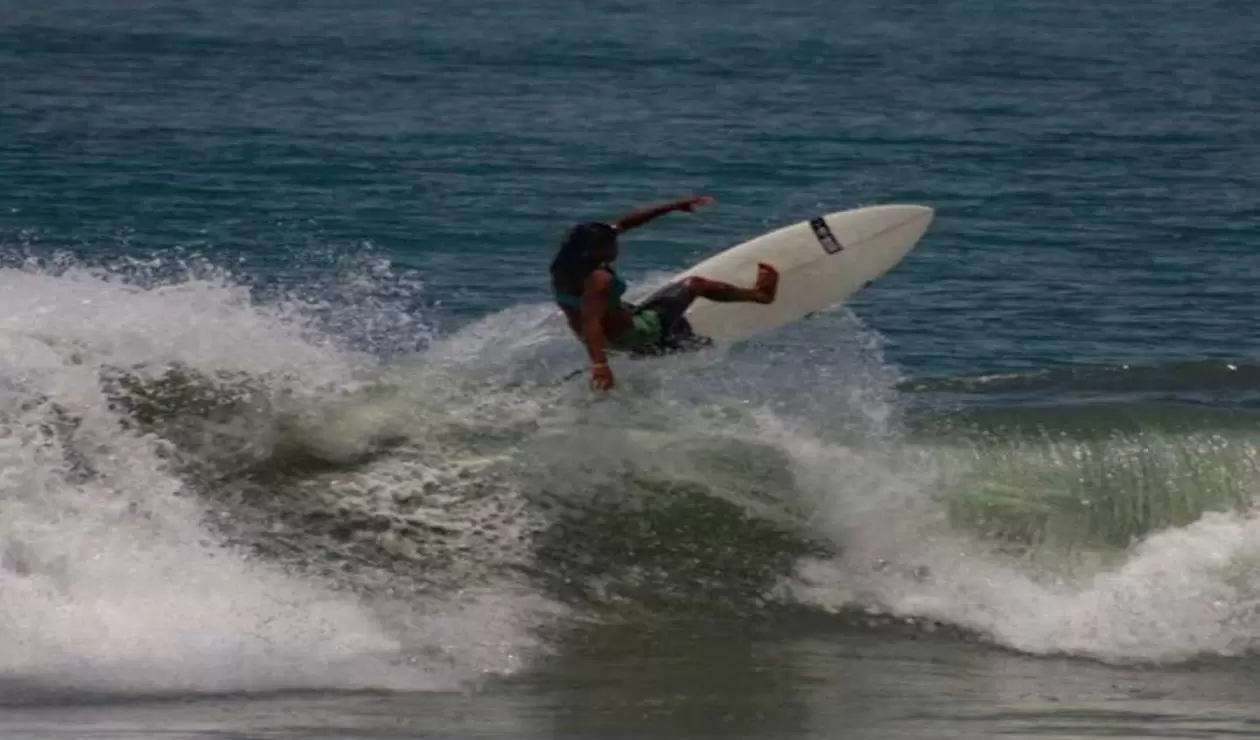 Surfista brasileña