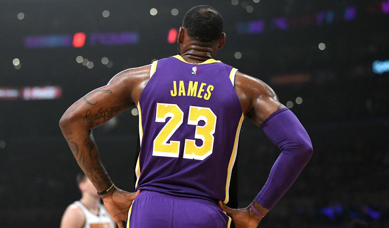 LeBron James ahora es el cuarto máximo anotador en la historia de la NBA