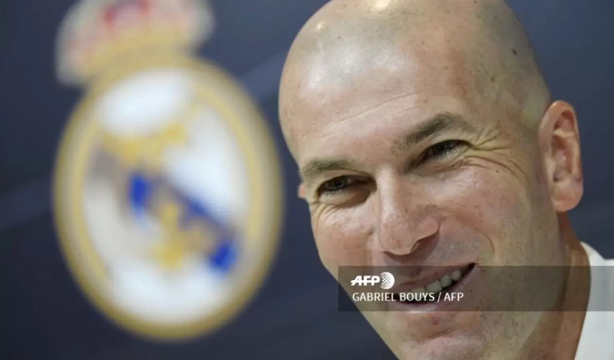 El técnico Zinedine Zidane en rueda de prensa tras su regreso al Real Madrid