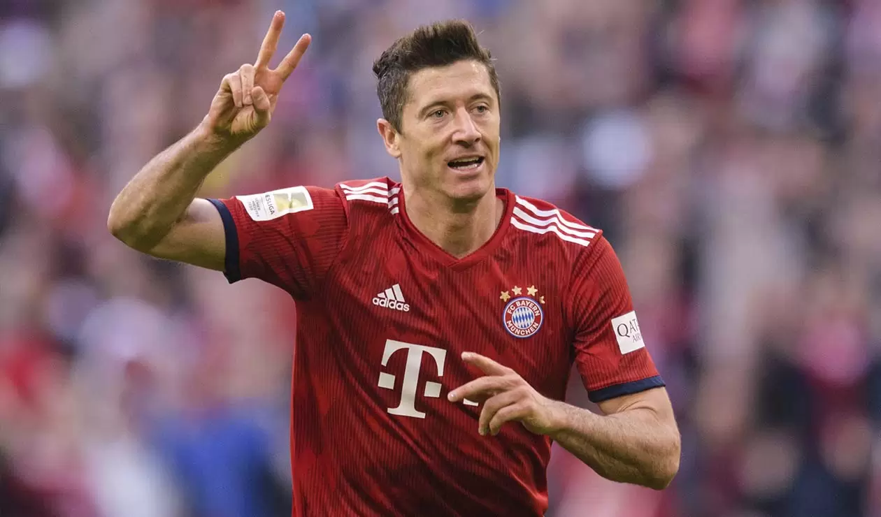 Robert Lewandowski, marcó el segundo gol del Bayern ante el Borussia Dortmund