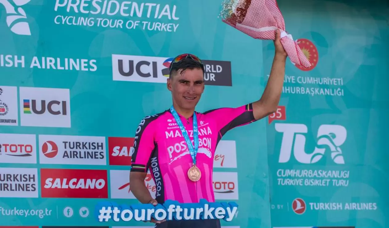 Manzana Postobón, con Jonathan Restrepo, se mantiene tercero en la general individual de la Vuelta a Turquía